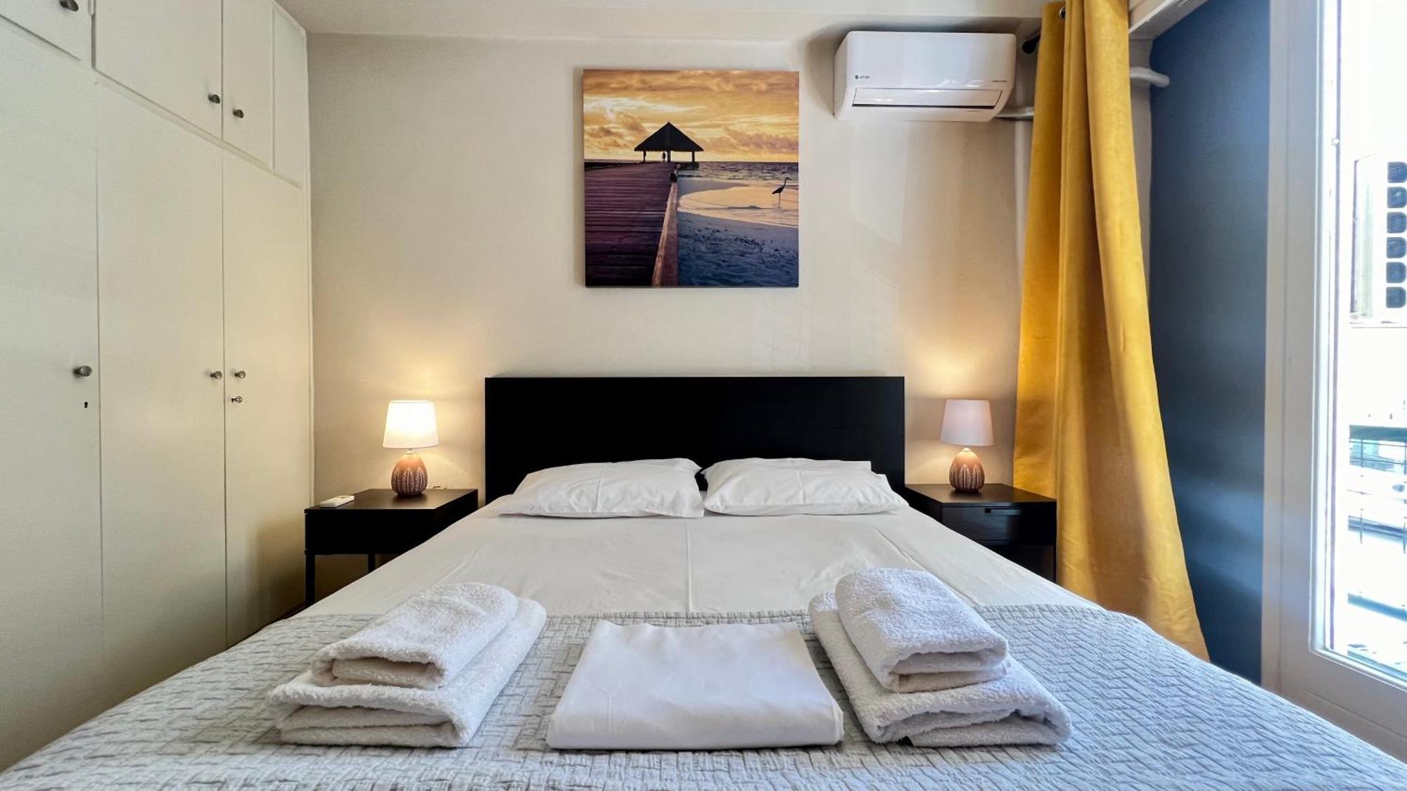 Modern & Cozy 51Sqm Apt In Thisseio Athena Bagian luar foto